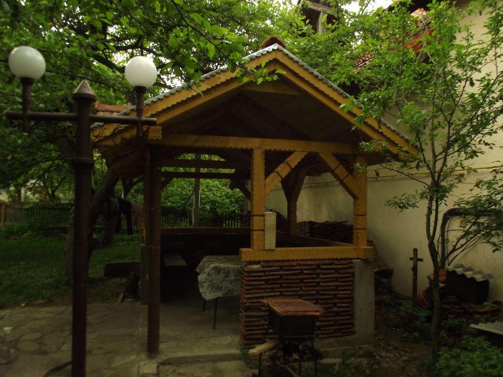ירמכה Guesthouse U Dida Viktora מראה חיצוני תמונה